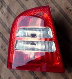 LAMPA TYŁ LEWA OCTAVIA SEDAN M 2001  -  1U6 945 111 C